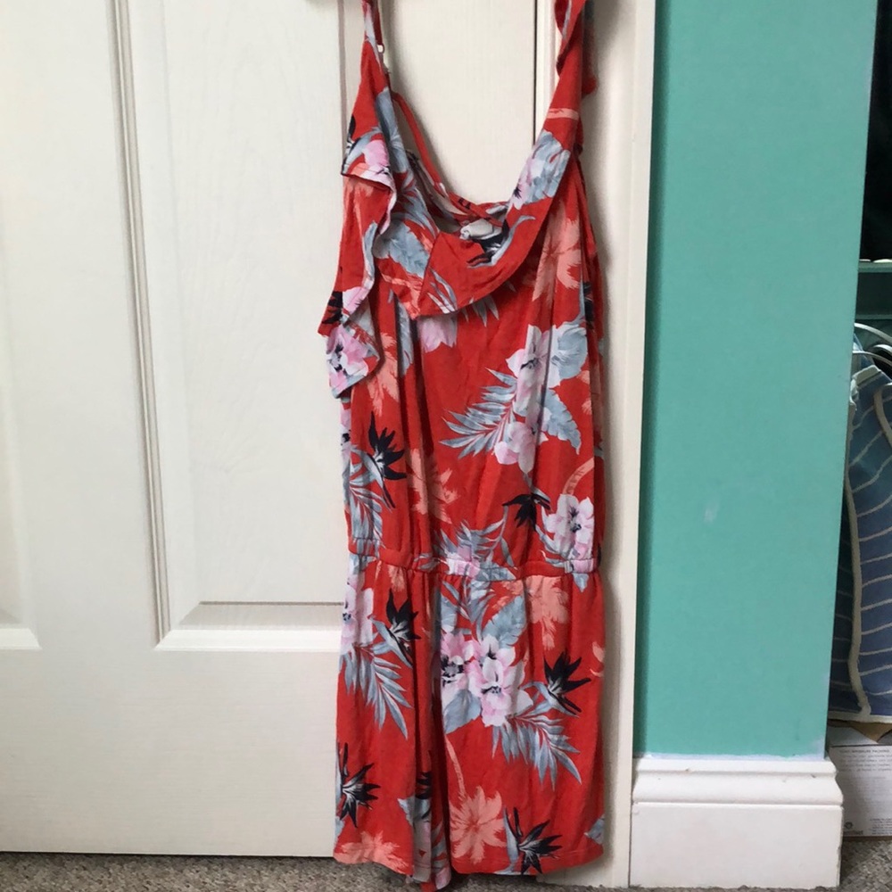 Comfy and beautiful coverup for the beach.